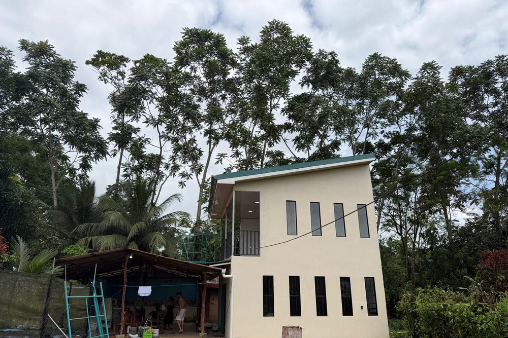 Casa de Habitación en Chachagua — Vivienda de dos niveles construida desde cero